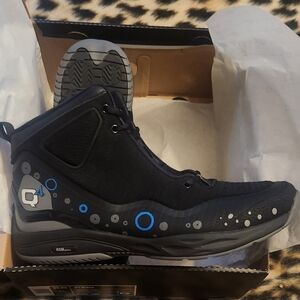 NEW in Box Q4 Sports Men's Jet Black Basketball Sneakers - Size 11.5M